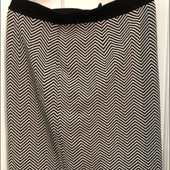 Escalier skirt chevron print geometric design with rhinestones at hem - Picture 1 of 7